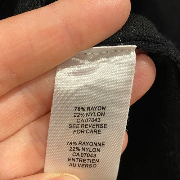 Tahari womens black lightweight long sweater size 2X Scandinavian minimalist - Picture 7 of 8